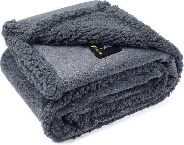 Dogs And Cats Lamb Wool Chabar Woollen Blanket Warm